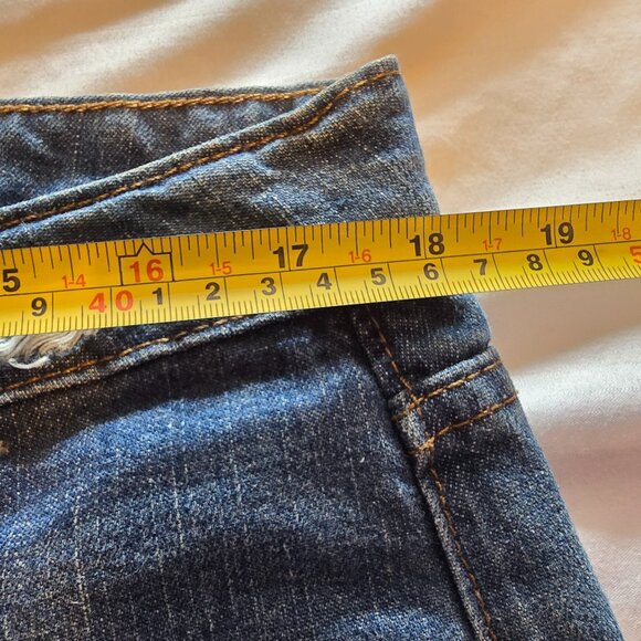 New with Tags Express Distressed Jeans Size 14 Regular Cut Hemm Mid RIse - Picture 9 of 10